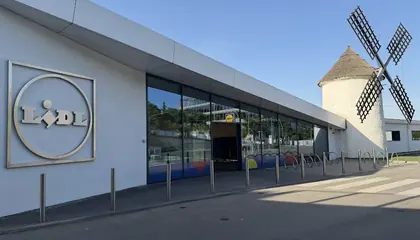 Lidl Avenida Països Catalans, 89, Esplugues de Llobregat