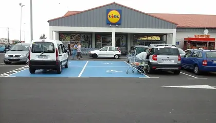 Lidl Avenida 7 Islas Canarias 132, San Miguel de Abona