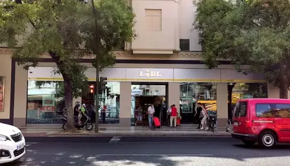 Lidl Calle María Auxiliadora, 18D, Sevilla