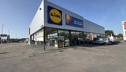 Lidl Ronda Europa, 59, Vilanova i la Geltrú