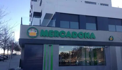 Mercadona Calle Jordí Solé Tura, 20, Madrid