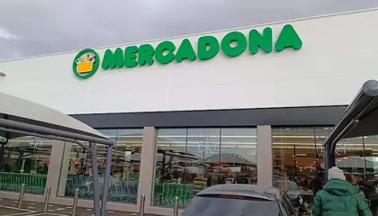Mercadona Calle Ladera de los Almendros, 28, Madrid