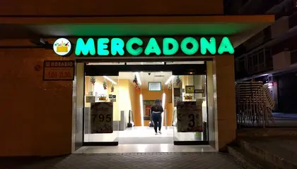 Mercadona Calle Virgen de la Paz, 16, Madrid