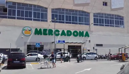 Mercadona Calle Albeniz, 35, Málaga