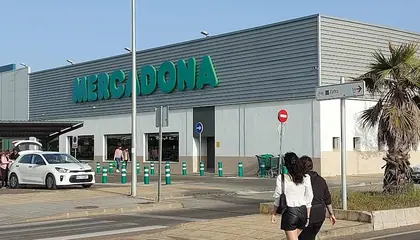 Mercadona Avenida Jose Saramago de Sousa, 21, Mérida