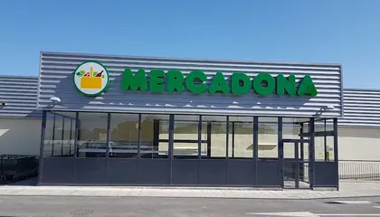 Mercadona Calle Sor Ángela de la Cruz, 87, Osuna