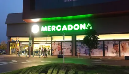 Mercadona P.i. Eixample Sec. Iveco, 3 (c.c. Parets), Parets del Vallès