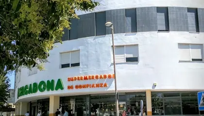 Mercadona Avenida Plataneros, s/n, Pilas