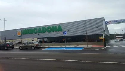 Mercadona Avenida Daria de Ribadeo, 34, Ribadeo