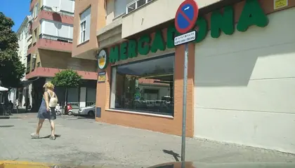 Mercadona Avenida Hytasa, 33, Sevilla