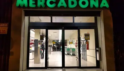 Mercadona Calle Administrador Gutiérrez Anaya, s/n, Sevilla