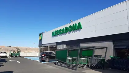 Mercadona Calle Labrador, s/n (pol. Ind. Salinetas), Telde