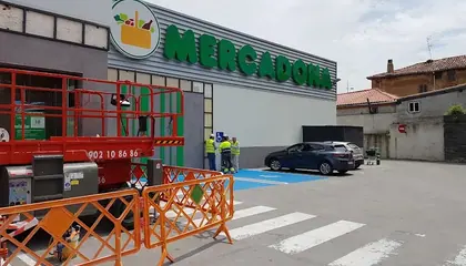 Mercadona Avenida de Oviedo, 3, Torrelavega