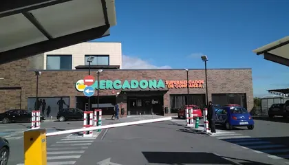 Mercadona Calle Luarca, 1, Torrelodones