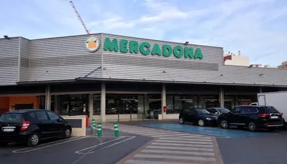 Mercadona Calle Campos Crespo, 28, Valencia