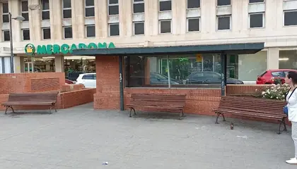 Mercadona Calle Godelleta, s/n, Valencia