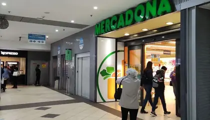Mercadona Calle Menorca, 19 (c.c. Aqua), Valencia