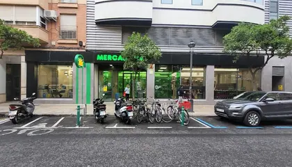 Mercadona Calle Quart, 120, Valencia