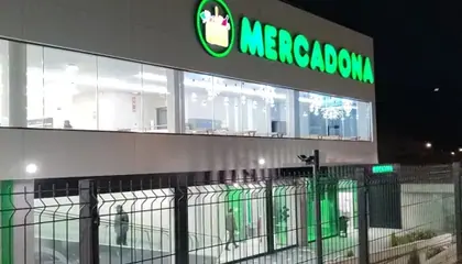 Mercadona Calle Enric Prat de la Riba, 101, Vilanova del Camí