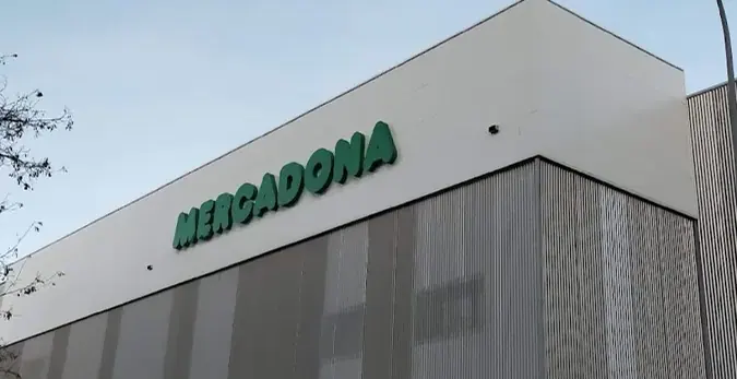 Mercadona en Calle Moraleja de en Medio, 6, Móstoles