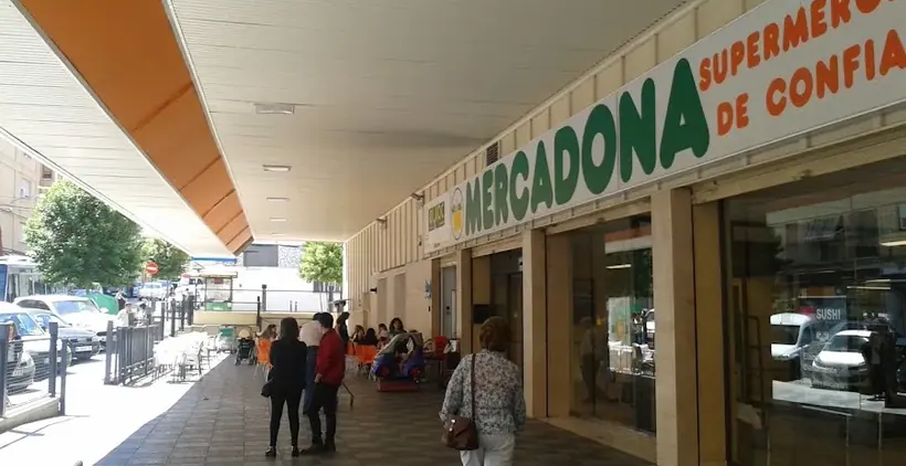 Mercadona en Calle José Simó Marín, 28, Ontinyent