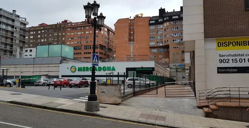 Mercadona en Calle Monte Cerrao, 24, Oviedo