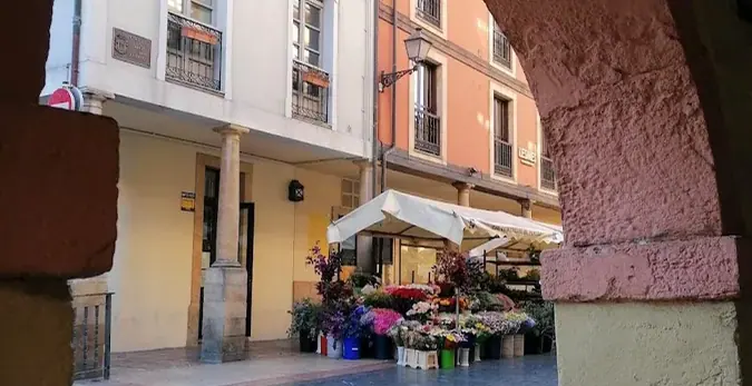 Mercadona en Plaza Daoiz y Velarde, 5, Oviedo