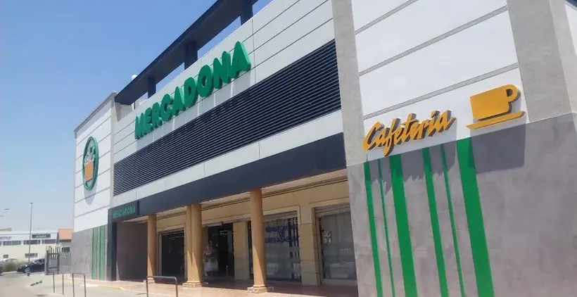 Mercadona en Avenida del Mediterráneo, 65, Petrer