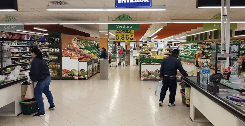 Mercadona en Calle Garbí, 94, Pineda de Mar