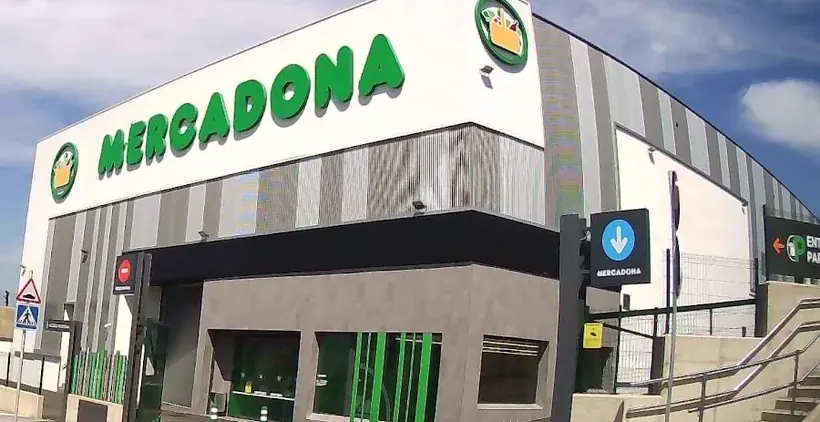 Mercadona en Avenida Montearenas, 29, Ponferrada