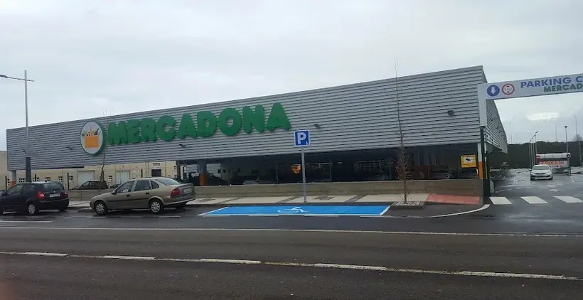 Mercadona en Avenida Daria de Ribadeo, 34, Ribadeo