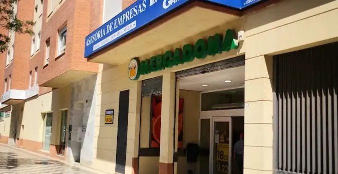 Mercadona en Avenida Juan Carlos |, 57, Roquetas de Mar