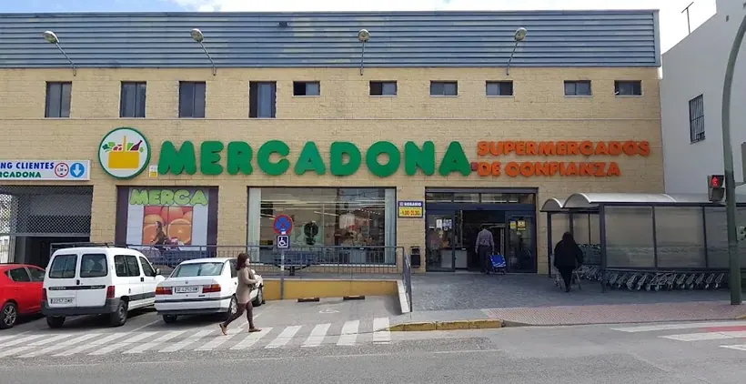 Mercadona en Avenida Cristóbal Colón, 3, Sanlúcar la Mayor