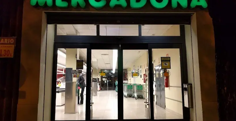Mercadona en Calle Administrador Gutiérrez Anaya, s/n, Sevilla