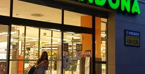 Mercadona en Calle Juan Antonio Cavestany, 19, Sevilla