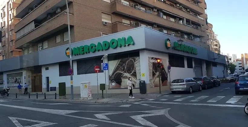 Mercadona en Calle Salado, 2, Sevilla