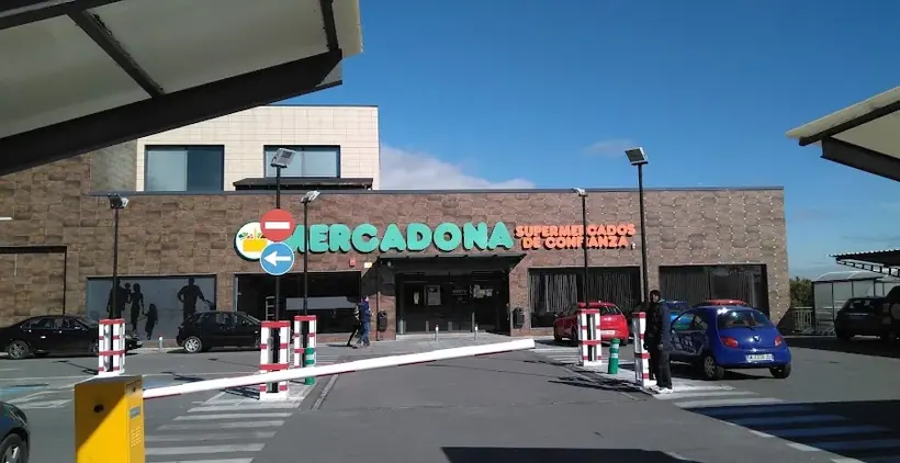 Mercadona en Calle Luarca, 1, Torrelodones