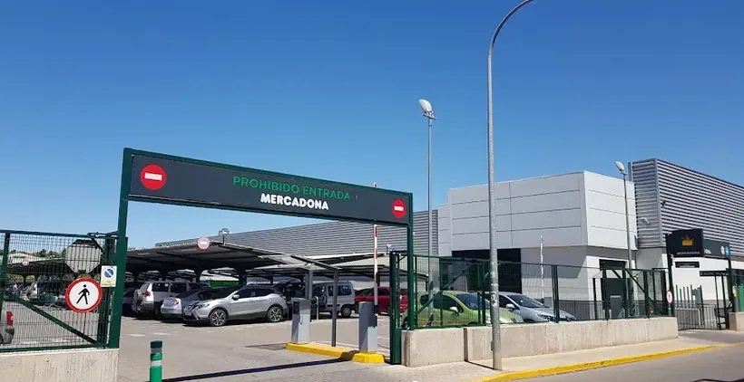 Mercadona en Calle Nuestra Señora de Llanos, s/n, Valdepeñas