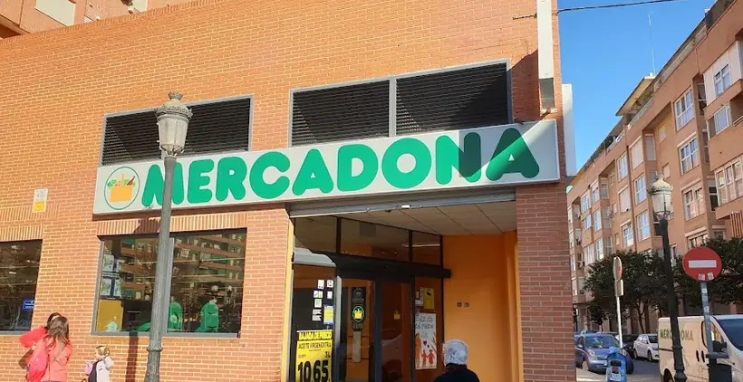 Mercadona en Calle Jerónimo Monsoriu, 60, Valencia