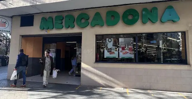 Mercadona en Calle Senyera, 24, Valencia