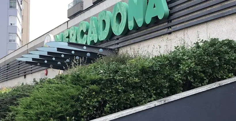 Mercadona en Avenida García Barbón, 106, Vigo