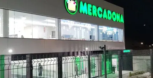 Mercadona en Calle Enric Prat de la Riba, 101, Vilanova del Camí