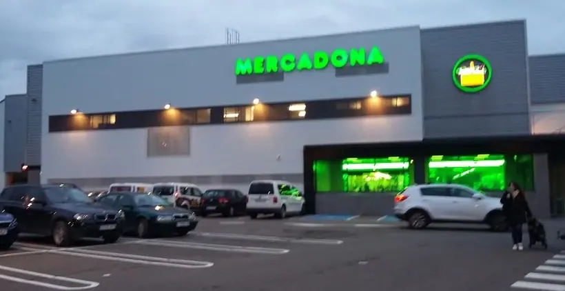 Mercadona en Avenida Cataluña, 101, Zaragoza